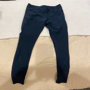 MPG size large leggings with mesh side pockets